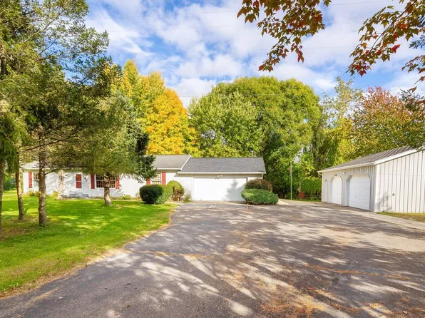 11725 Hardcastle Rd, Brooklyn, MI 49230