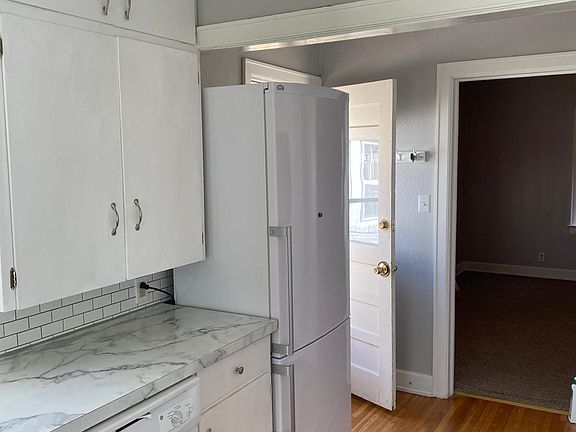 Kitchen with all Appliances included!!!