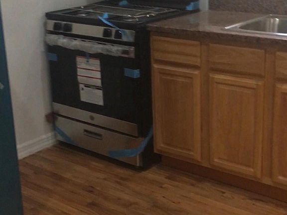 3rd image of 10842 Sutphin Blvd