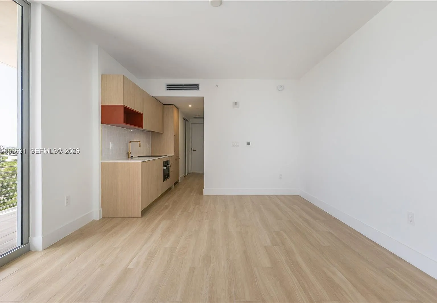 Studio, 1.0 bath, 436 sqft, $2,450 — Photo 2