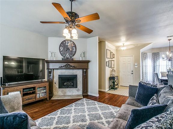 3rd image of 5513 Stonemoss Dr