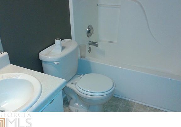 4th image of 244 Cottonwood Ct