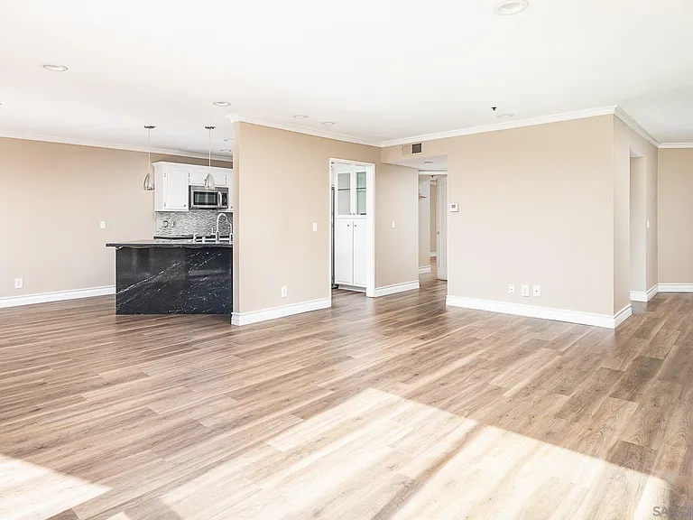 2424 Front St #19 — Photo 4