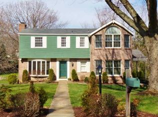 357 Myrna Dr, Pittsburgh, PA 15241