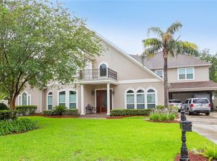 10 Heatherwood Ct, Harvey, LA 70058