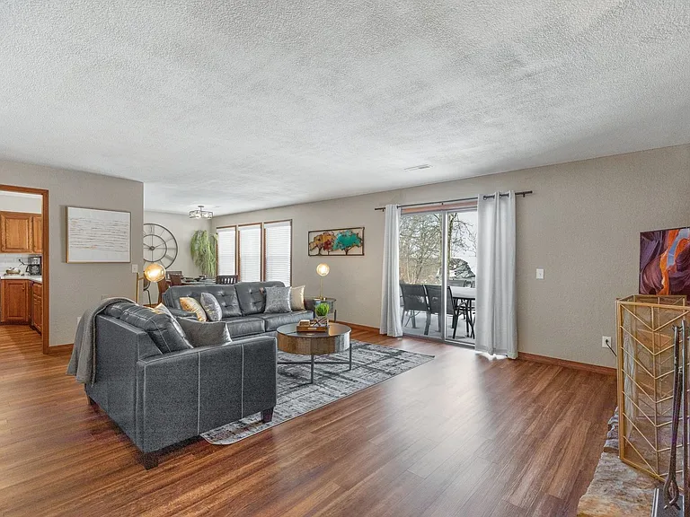 6 Connie Ln — Photo 5