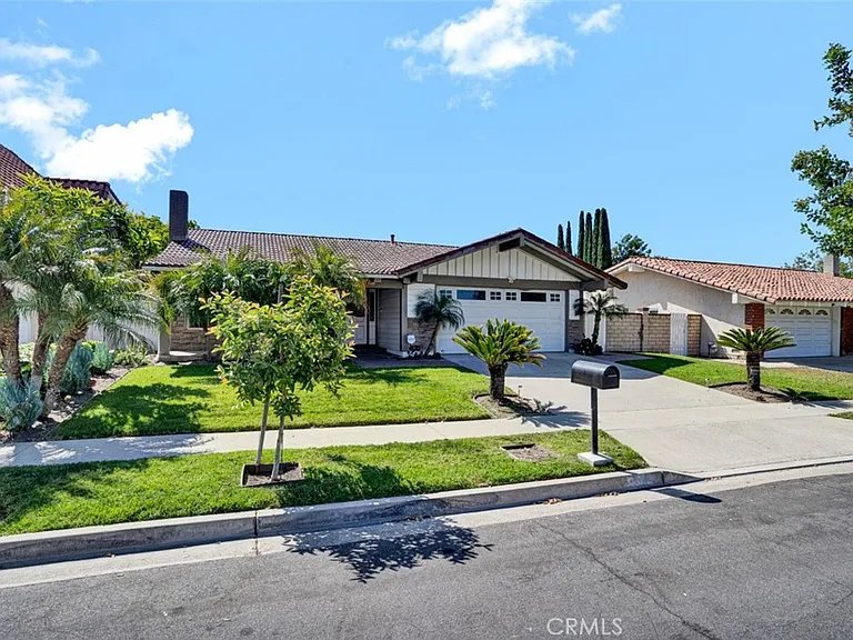 15442 Eiffel Cir — Photo 20