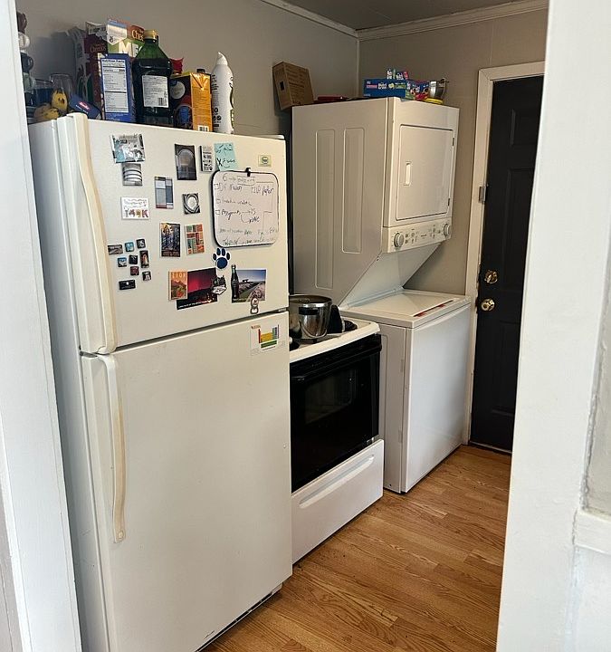 2nd image of 2409 30th St #2