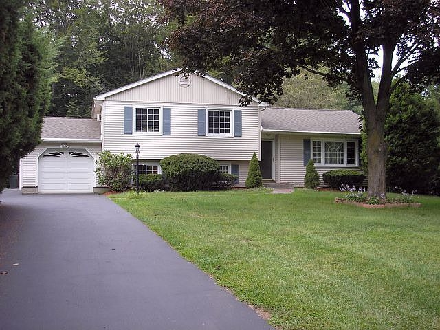 1st image of 2406 Pine Grove Ct