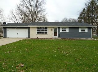 2492 N Bootmaker Dr, Beloit, WI 53511