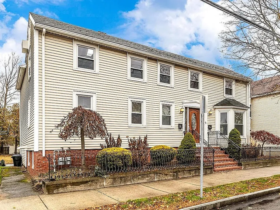 44 High St #2