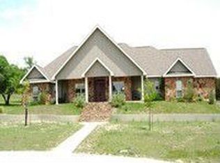 181 Spring Lakes Pkwy, Ingram, TX 78025