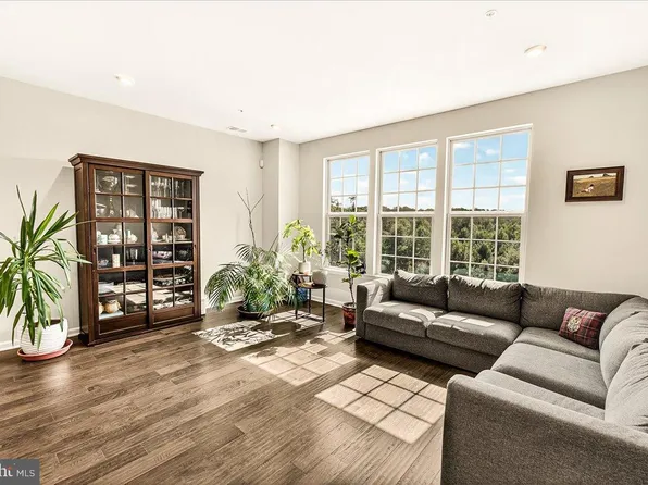 13786 Little Seneca Pkwy #410P, Clarksburg, MD 20871