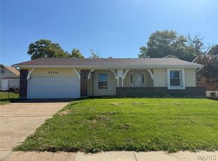 12360 Danube Dr, Florissant, MO 63033