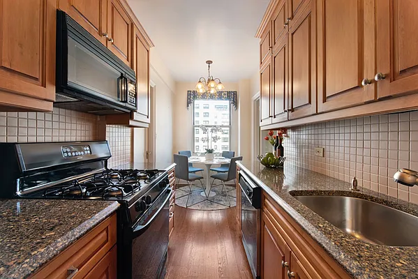 Sold by Realty Connect USA | media 5