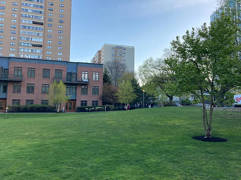 6 Whittier Pl #9E — Photo 21