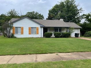 6816 Autumnhill Ln, Bartlett, TN 38135