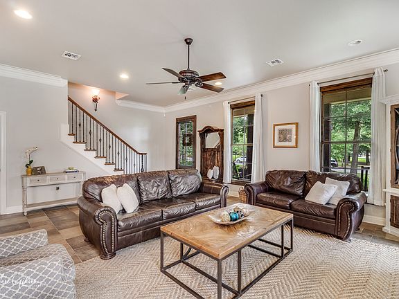 3rd image of 2020 Bridgewater Ave