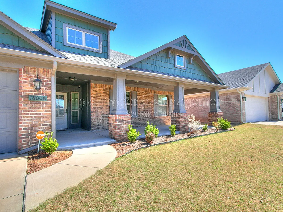 Building Photo - 18008 Jimenez Dr