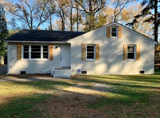 2888 Flag Rd, Chesapeake, VA 23323