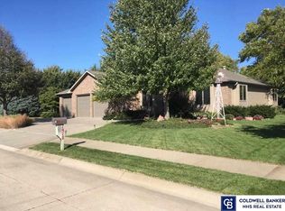 1518 Clearview Blvd, York, NE 68467