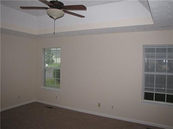 5th image of 400 Silver Springs Ln