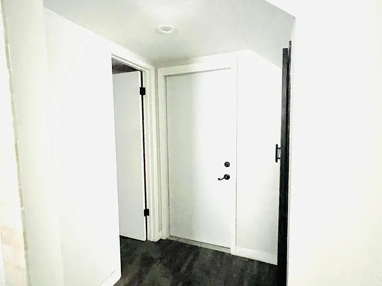 2425 La Brea Ct #2425 — Photo 9