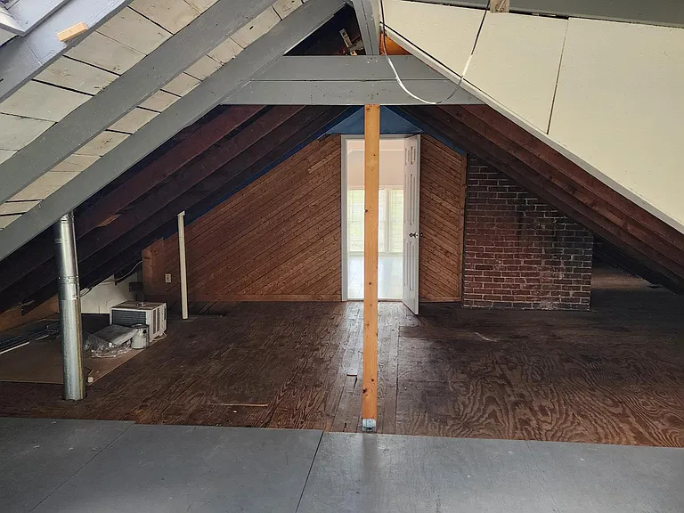 Bonus Area in Attic