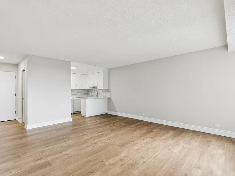 12207 Jasper Ave NW — Photo 26