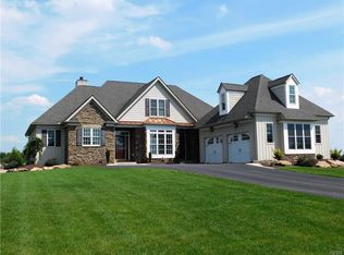 204 Countryview Ln, Northampton, PA 18067