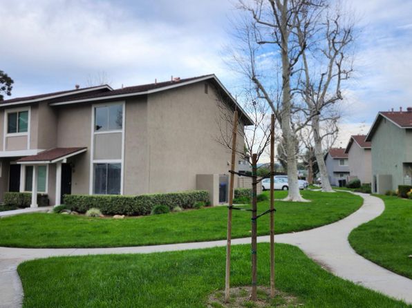 1760 N Oak Knoll Dr APT D, Anaheim, CA 92807