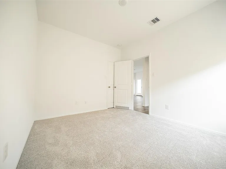 2611 Olivine Stone Dr — Photo 14