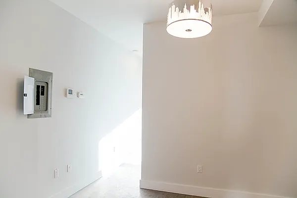 Rented by Loom Group | media 37