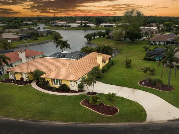 1800 Liesl Dr E, Venice, FL 34293