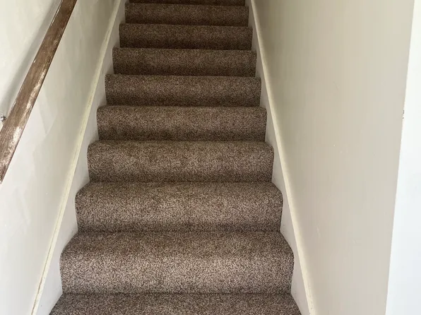 (undisclosed Address), Howell, MI 48855