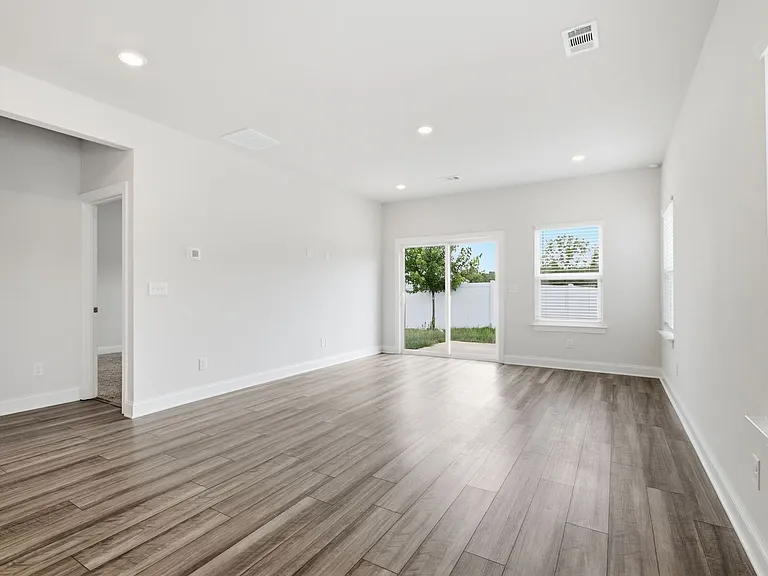4375 Skyridge Dr — Photo 14