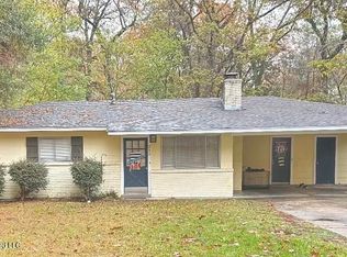 210 McRee Dr, Clinton, MS 39056