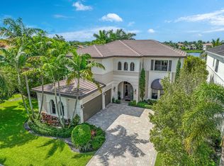 9076 Redonda Dr, Boca Raton, FL 33496