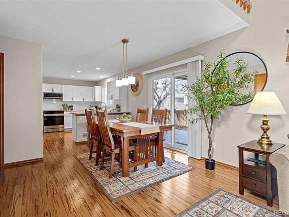 5th image of 9805 Sydney Lane