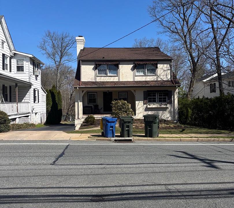 1st image of 236 W Main St