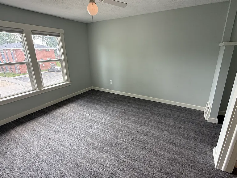 824 N 47th St — Photo 13
