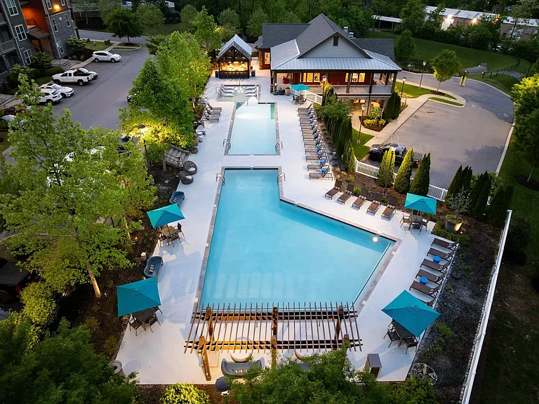 The Lodge Bellevue — Photo 34