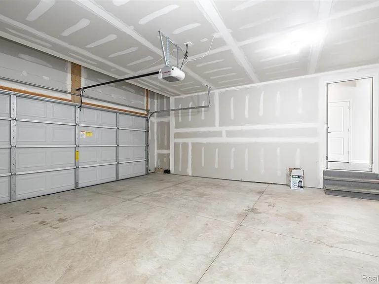 3449 Haverford Dr — Photo 30