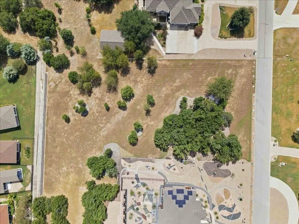 232 Standing Oak Dr, Georgetown, TX 78633