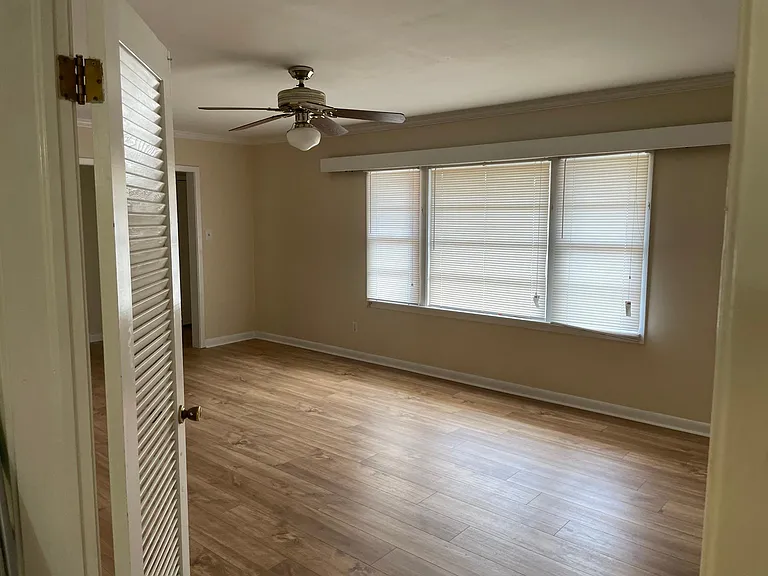 107 Juanita Dr — Photo 7