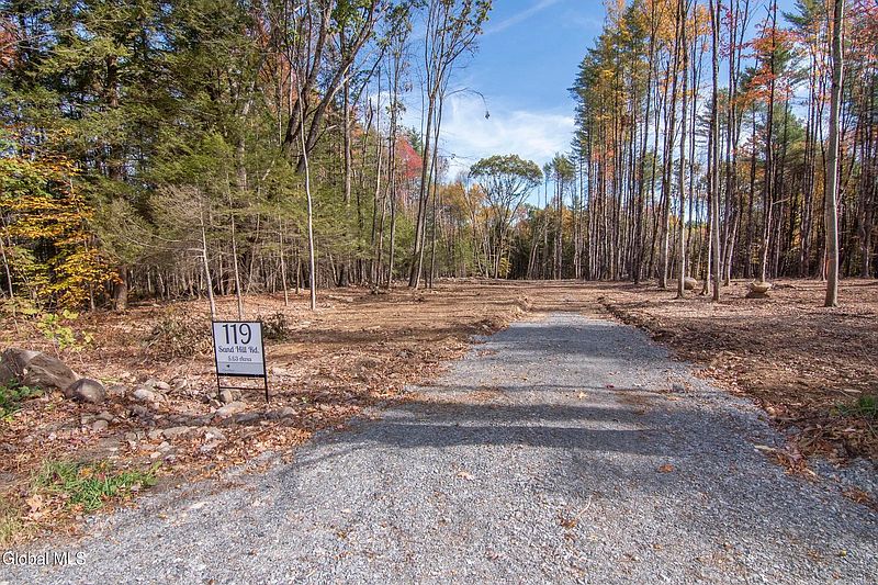 4th image of 119a Sand Hill Road