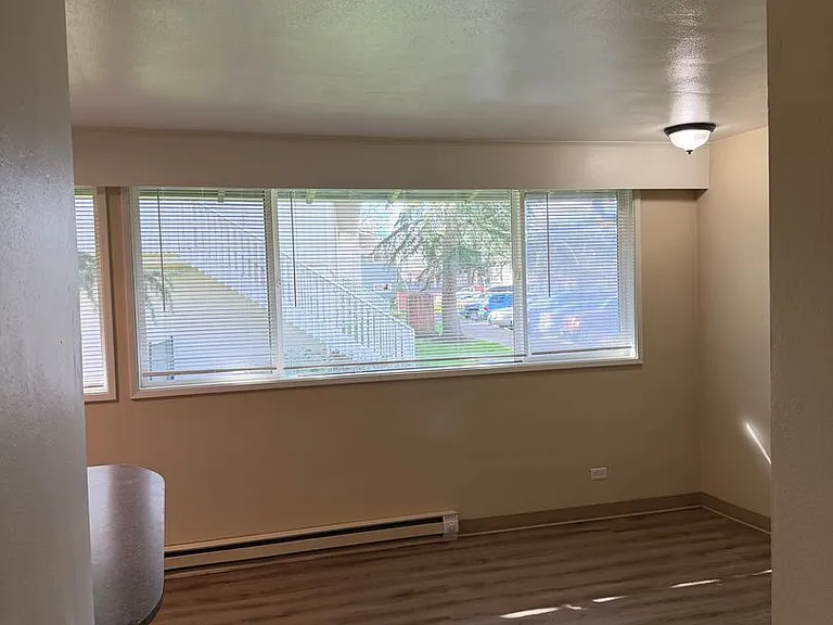 1710 Arthur St — Photo 22