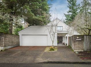 11295 SW Lynnvale Dr, Portland, OR 97225
