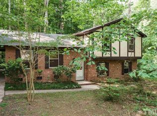 817 Gayle Cir, Cary, NC 27513