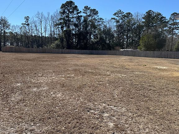 4th image of 719 Ulmer Lake Dr